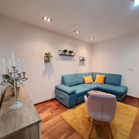Апартаменты Mia Casa Es Su Casa. Near The Center& Free Parking